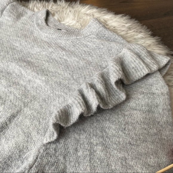 H&M sweater (small) - Picture 4 of 5